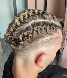 Photo n°2 de Carré d'air coiffure barbier à Auxonne (Salon de coiffure)