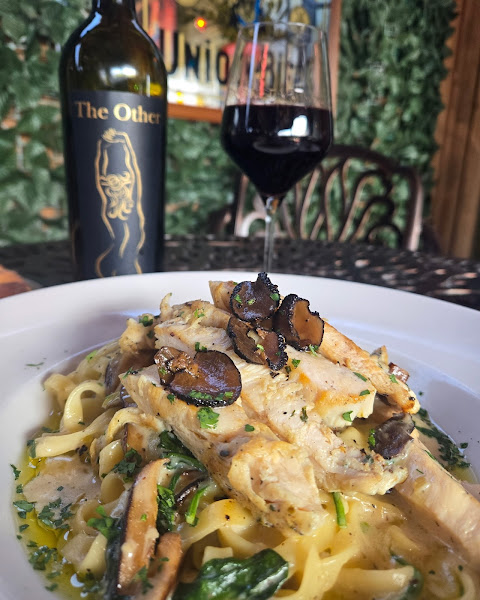 McRae's American Bistro & Cocktails by null