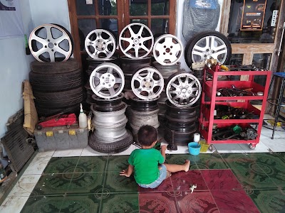Photos of BERKAH AUTO part'78