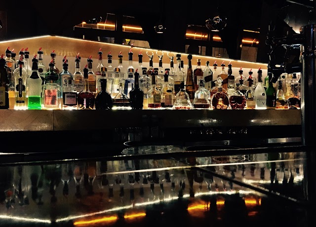 BQE Restaurant & Lounge
