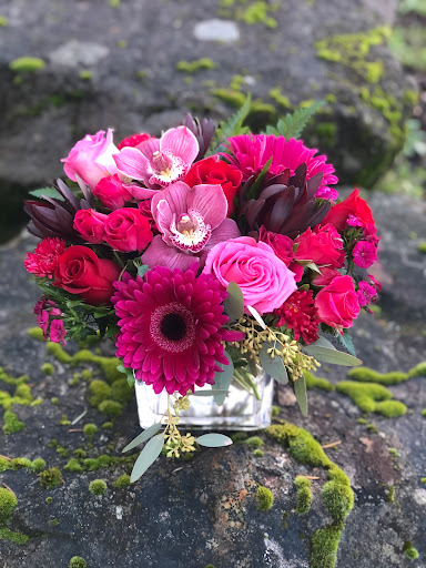 Tukwila Flowers - Thumbnail