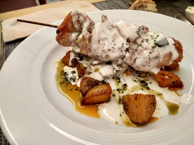 Bri restaurant