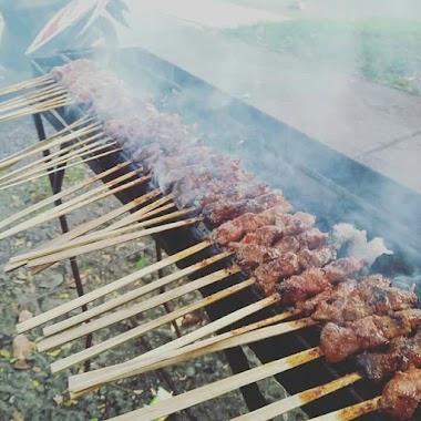 Sate Kambing Mas Hadi Bin Simin, Author: Hadi Bin Simin