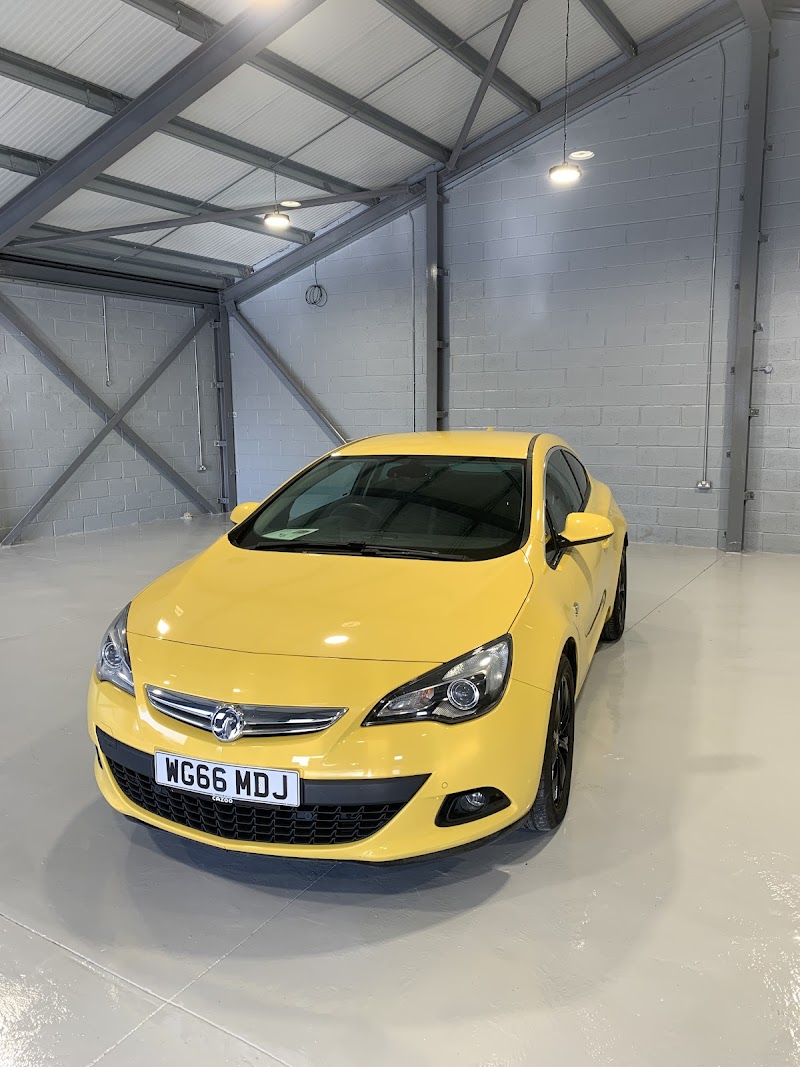 D L Y AUTO CARS LTD photo 2