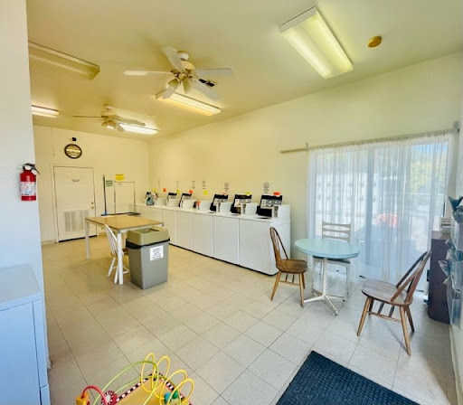 Black Canyon Ranch Laundromat - Thumbnail