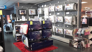 Photo n°9 de La Halle au Sommeil Le Puy Literie & Canapé à Cussac-sur-Loire (Magasin de canapés)