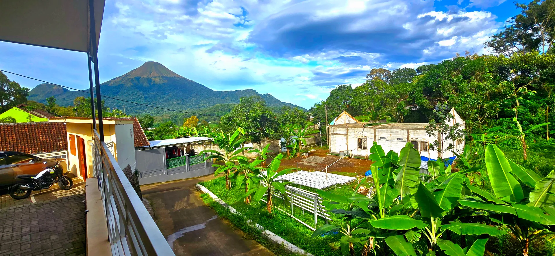Holi Homestay Trawas