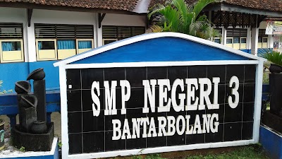 Photos of SMP N 3 Bantarbolang