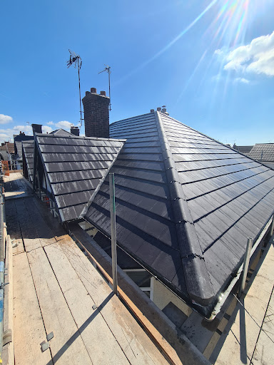 JW Roofing Services Logo