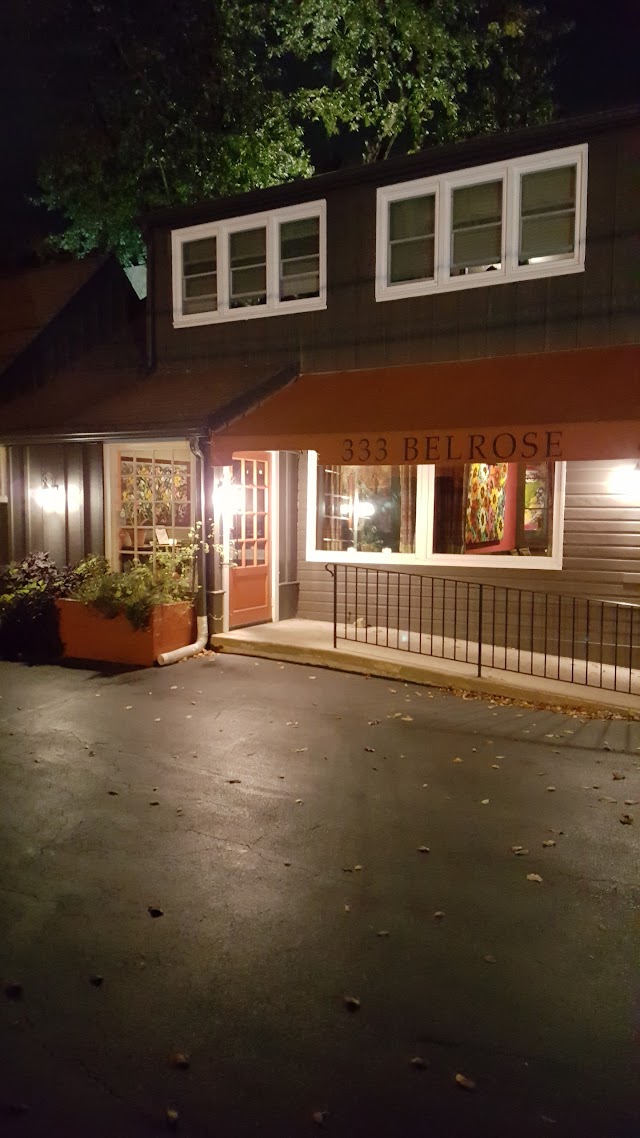 333 Belrose Bar & Grill