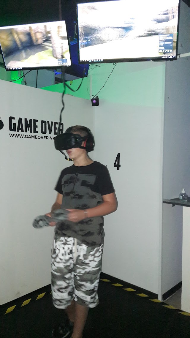 Game Over (Salle d'arcade VR)