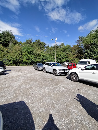 Parcheggio Trattoria Il Barzaghin - Brenna (co)