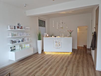 La Belle Cosmectics - Kosmetik Studio Oldenburg // Lashlifting / Browlifting / Gesichtsbehandlungen / Medical Beauty