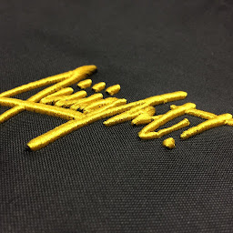 Photo n°19 de J-Nove | Enseigne - Marquage Véhicule - Marquage Textile - Impression numérique à Piscop (Magasin d'enseignes)