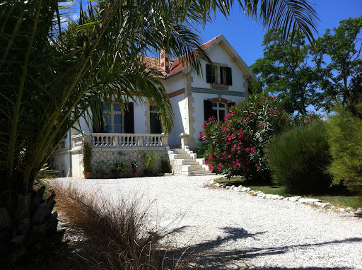 Photo de Villa Roccia - Location de vacances en Charente-Maritime - Piscine - Spa - Vue mer