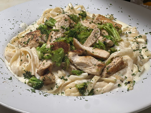 Mel's River Pub Italian Grille & Liquor Store - Thumbnail