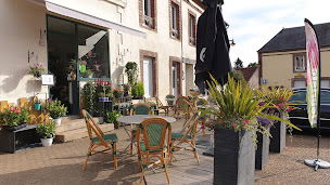 Photo n°6 de Le Dandy et Déco-Fleurs à Sainte-Scolasse-sur-Sarthe (Fleuriste)