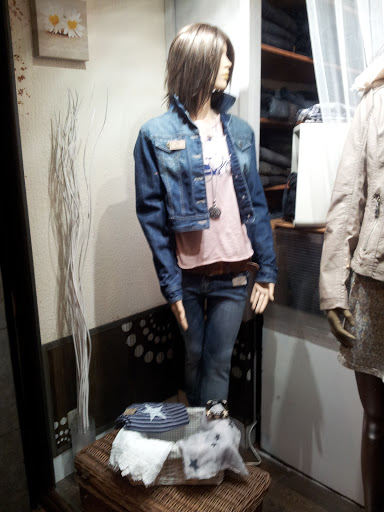 NUCLEO STORE - Visual
