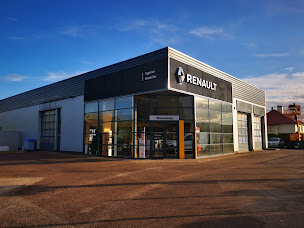 Photo n°1 de GARAGE BRANCHU - RENAULT / DACIA à Le Perrey (Garage automobile)
