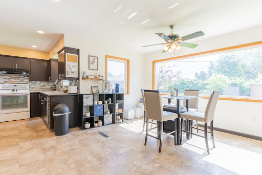 Nicole Ellis, REALTOR | John L. Scott Market Center - Thumbnail