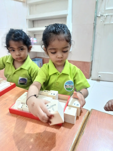 Before little hands learn to write, they need opportunities to practise! post image