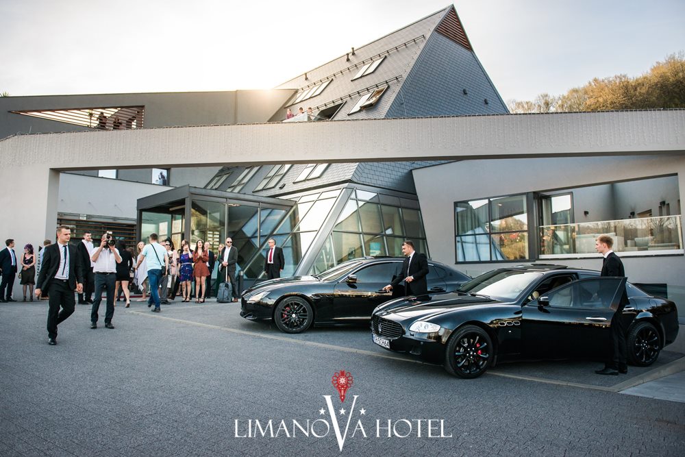 Hotel Limanova - Housity