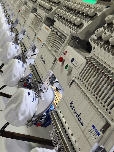 Lil's Embroidery & Slkscrnng