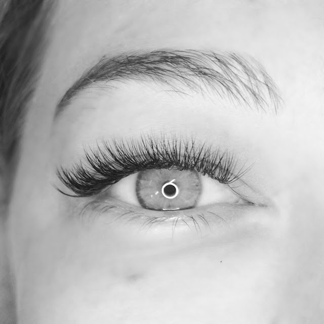 Lash Blossom