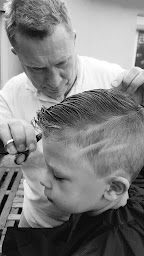 Photo n°1 de Bertrand Le Coiffeur à Parmain (Salon de coiffure)