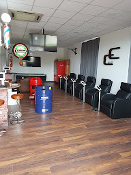 Photo n°1 de Challenge Coiffure barber shop à Magalas (Salon de coiffure)