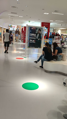 Opinii despre Centro Commerciale Azzurro în Napoli - Centro commerciale