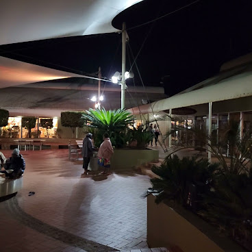 Geckos Cafe by null