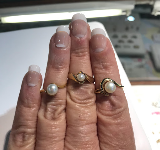 Paxtons Jewelry Gallery - United States