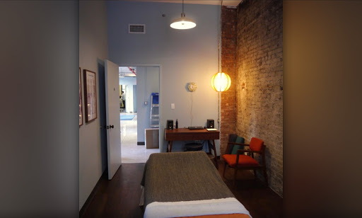 Nini's & Blue Lotus Spa - Thumbnail