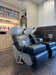 Photo n°3 de Francoise B Coiffure à La Grand-Croix (Salon de coiffure)