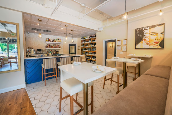 Lupo Italian Kitchen by null