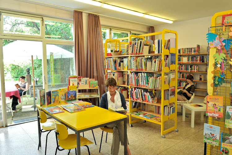 Stadtteil-Bibliothek Oggersheim photo
