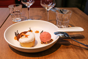 Photo n°59 de La Belle Equipe 1877 - Bar - Salon de thé - Restaurant face à l'Erdre à Nantes (Salon de thé)