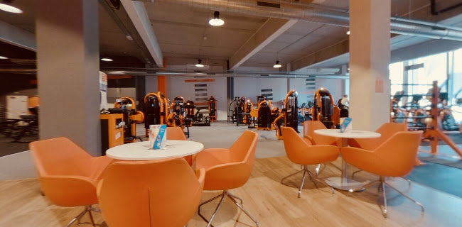 https://www.basic-fit.com/nl-be/clubs/basic-fit-roeselare-ooststraat-24/7-aaeb9395cccd4e45a1cdb86ee0f943cd.html?utm_medium=yext&utm_source=gmb