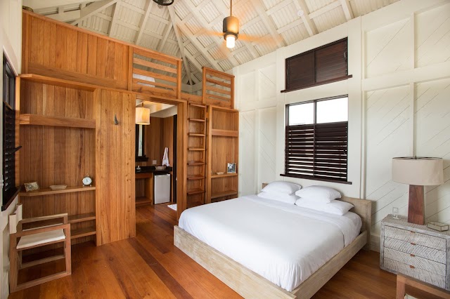 Mahogany Bay Resort & Beach Club, Curio Collection by Hilton