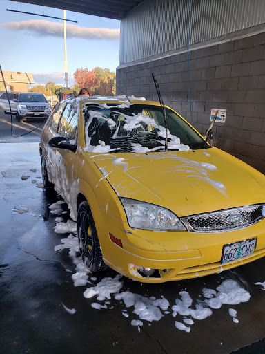Polar Bear Gas & Wash