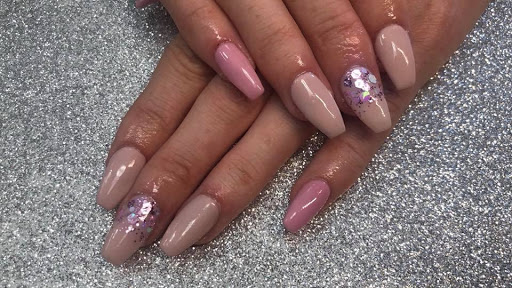 Bronze Tanning & Beauty