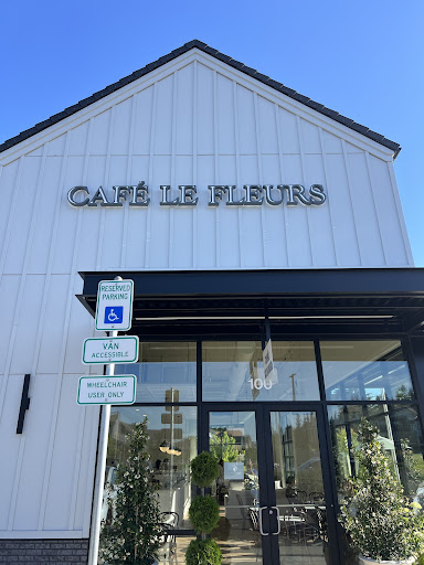 Cafe Le Fleurs - Visual