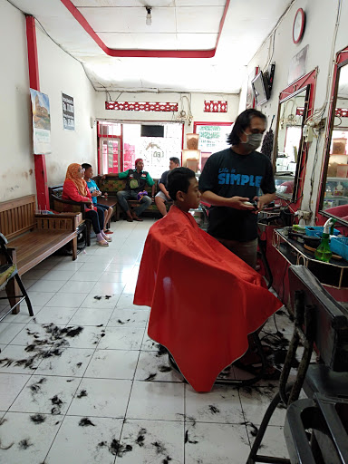 Leo Salon & Barbershop