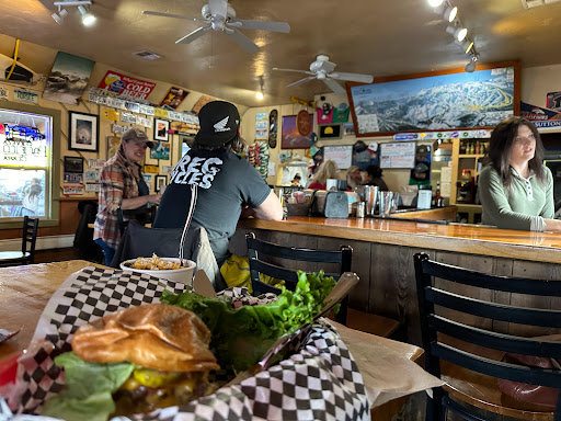 Kip's Grill - Visual