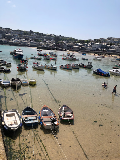 Mussels Bar Gallery - United Kingdom