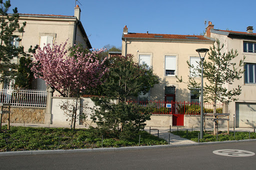 MARIE DESCHARMES