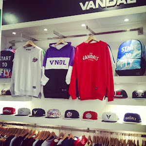 VANDAL CREW? 3