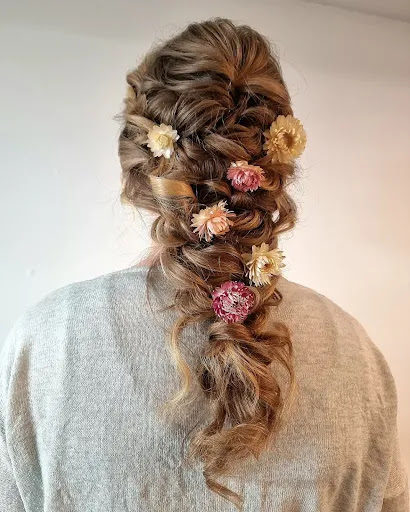 The Lighthouse wedding hair - Thumbnail