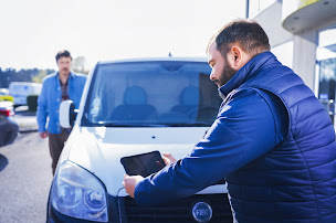 Photo n°9 de Autosphere Carrosserie Niort à Niort (Garage automobile)